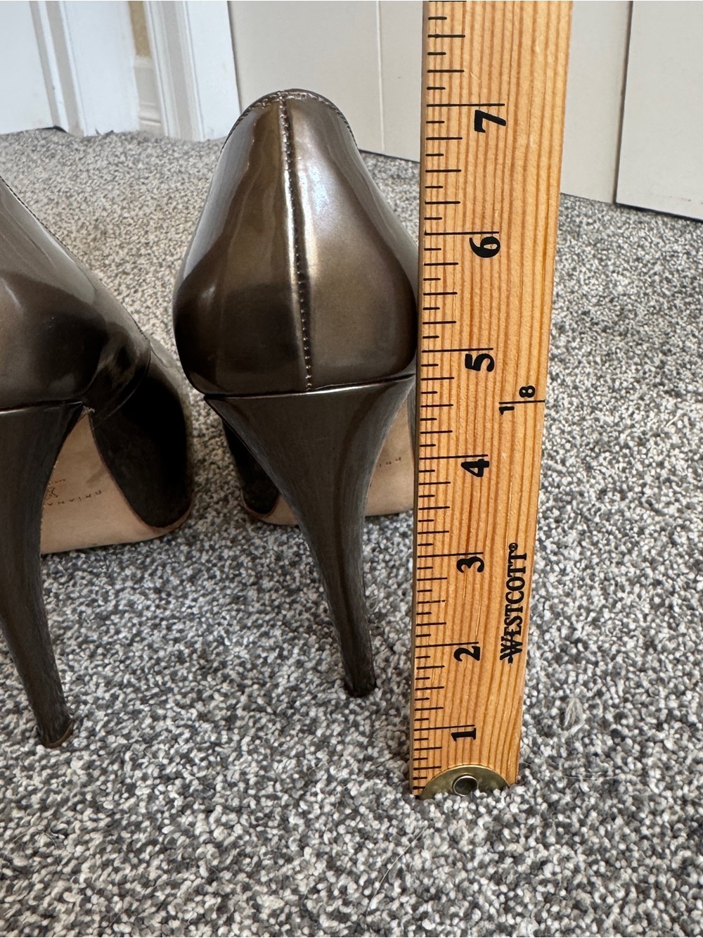Brian Atwood Patent Leather Platform Pumps Taupe Brown High Heel Sz 8 Made Italy - Picture 9 of 9